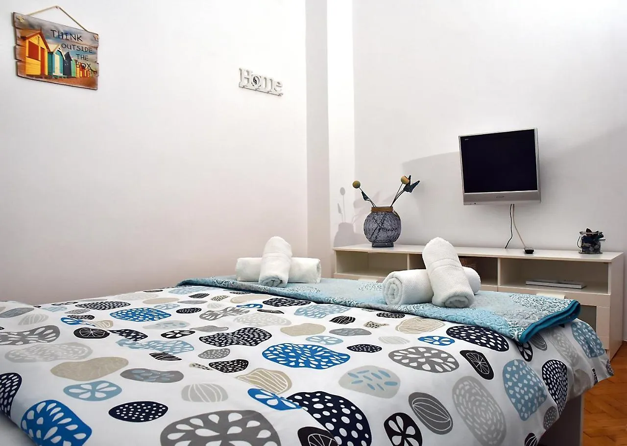 Sweet Story Central Apartment Bucarest