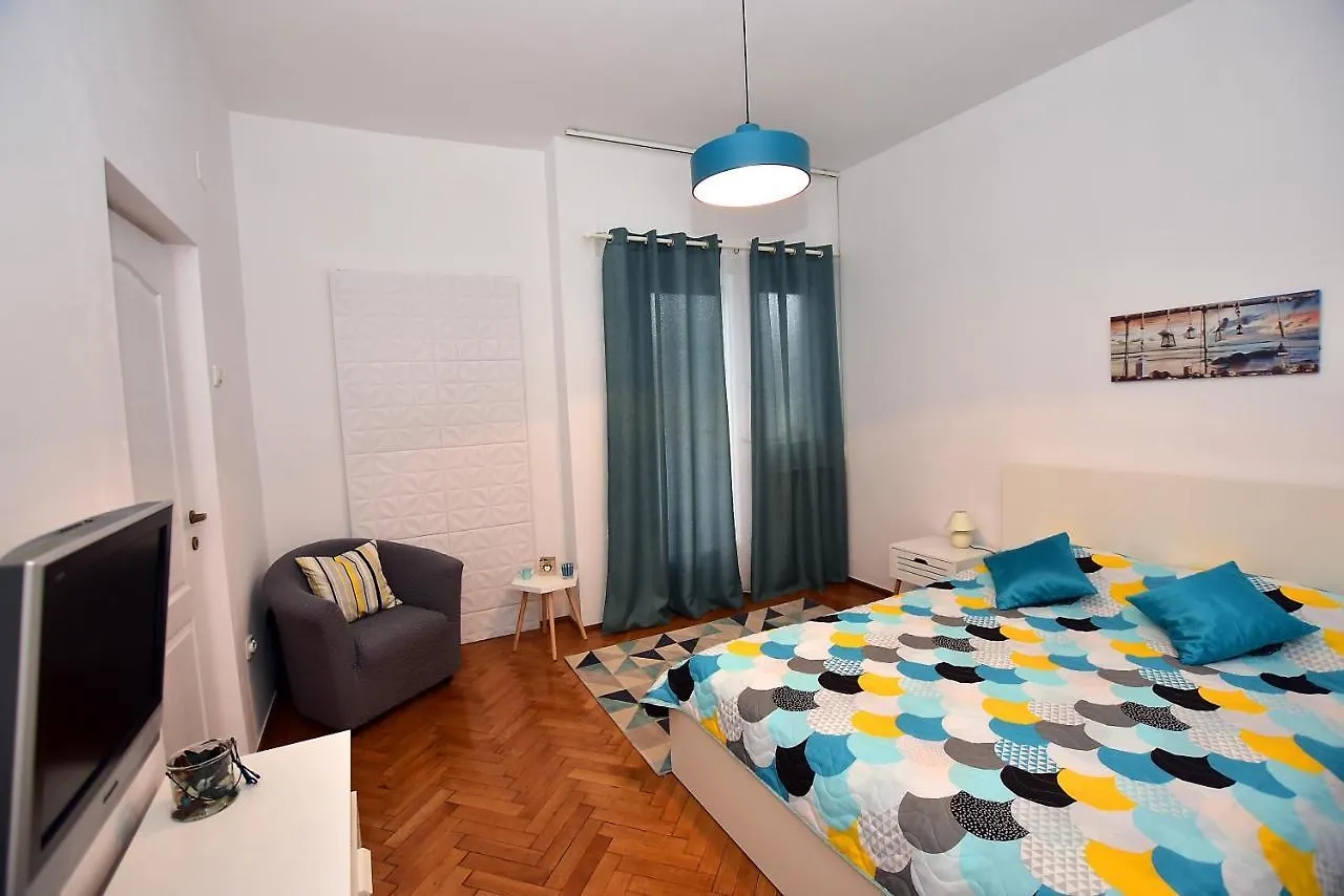 Sweet Story Central Apartment Bucarest