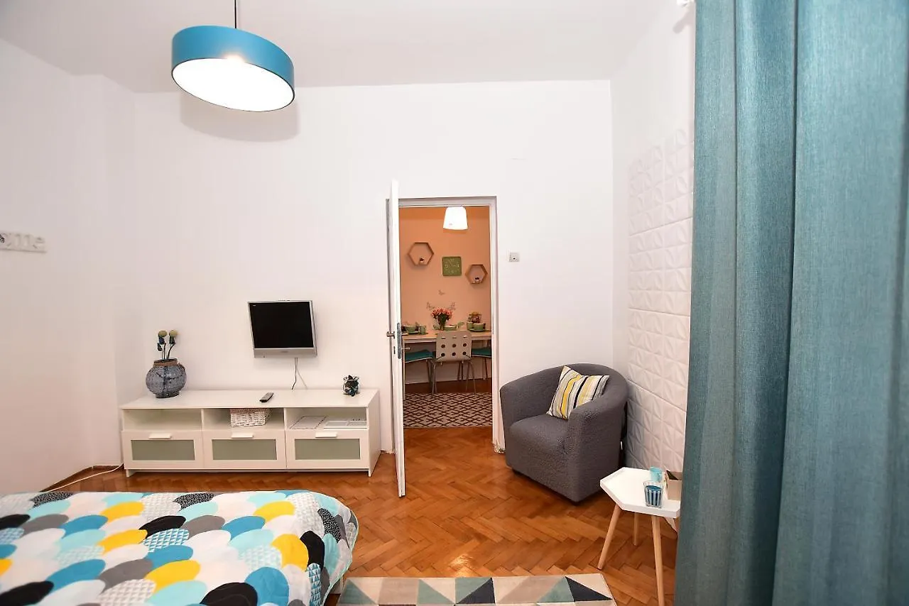 Sweet Story Central Apartment Bucarest